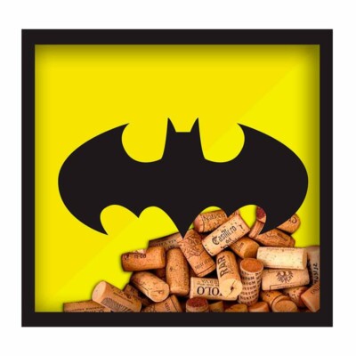 Quadro Rolha Batman Logo Em Madeira 33x33cm